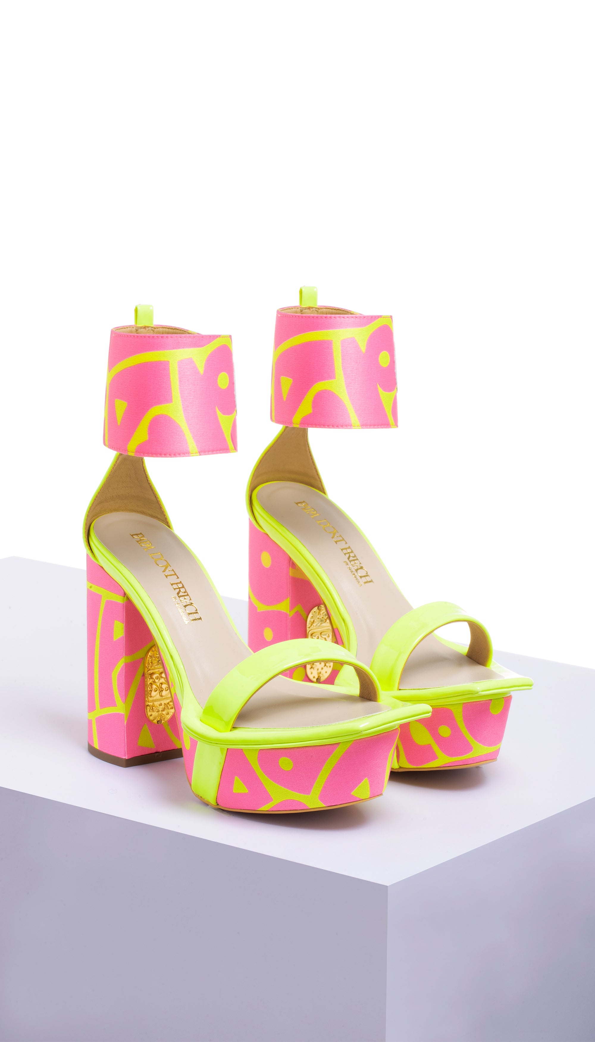 Premium AI Image | Beautiful legs in pink shoes and a yellow skirt colorful  photo High quality photo
